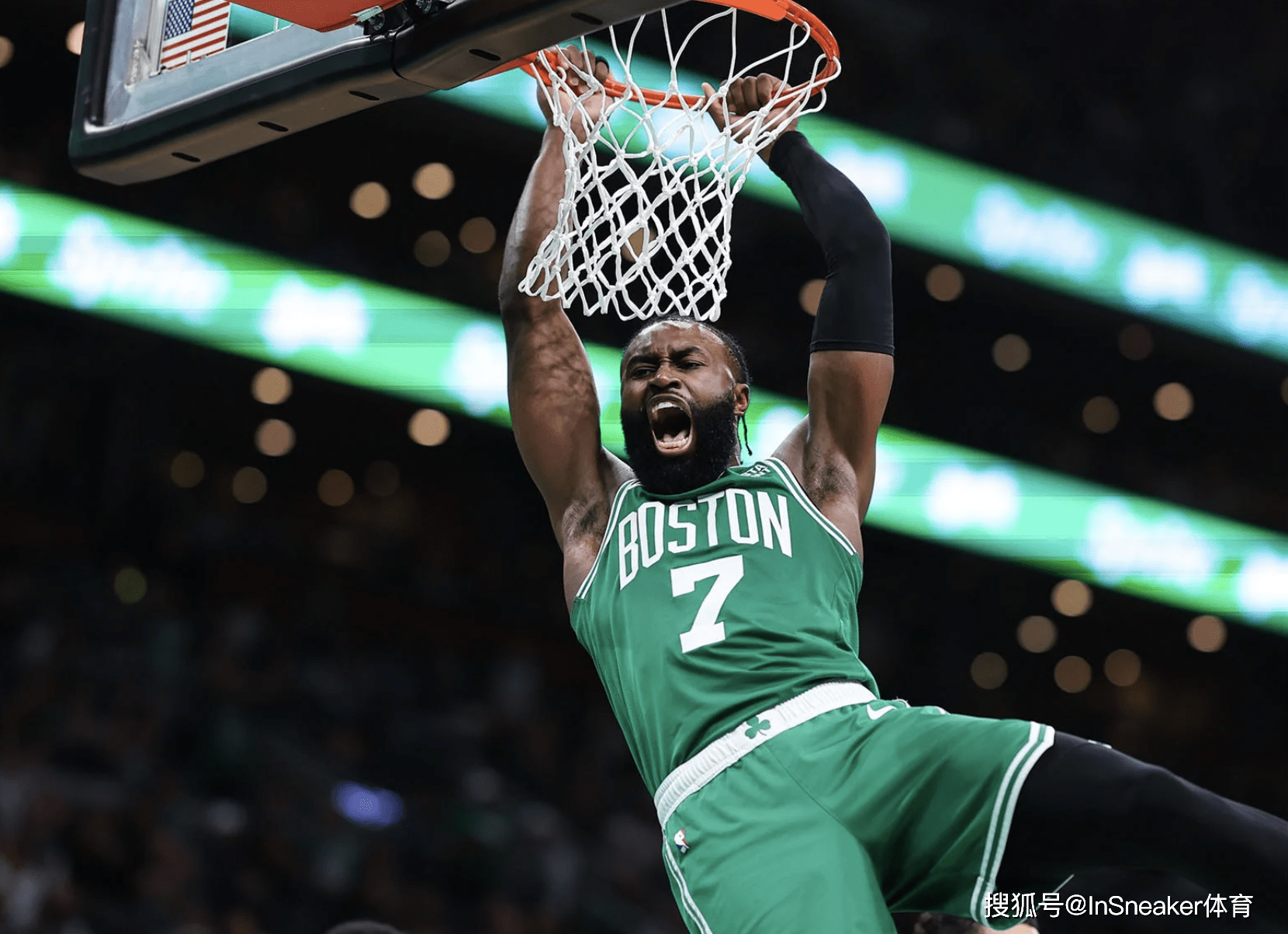 在进攻端效 在进攻端效