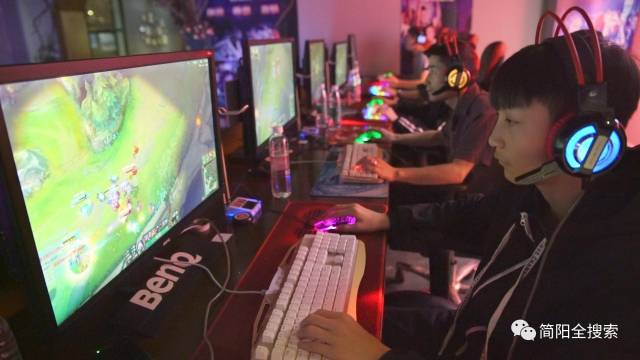 年的卡塔爾 年的卡塔爾