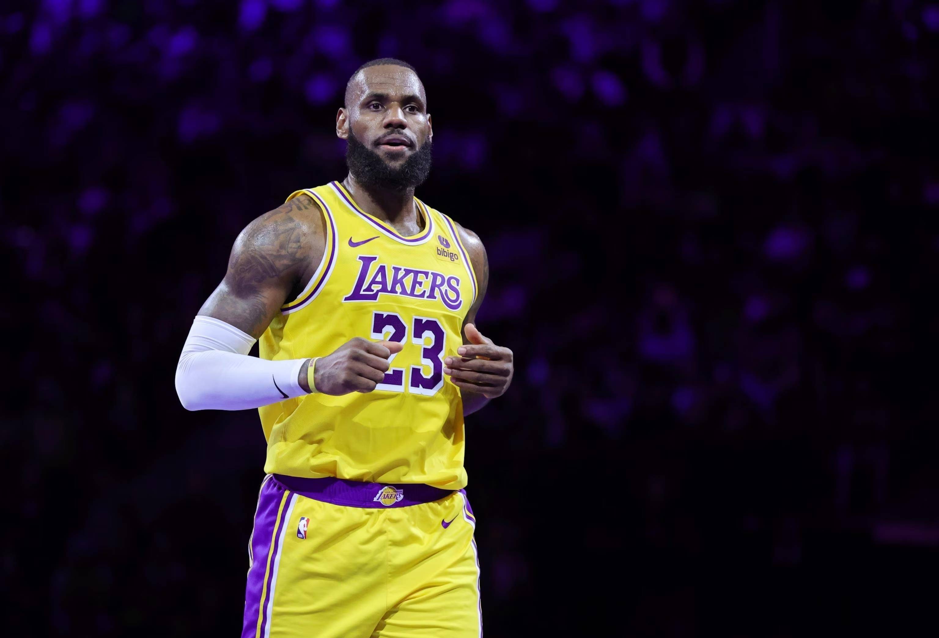 时偏离期望 时偏离期望