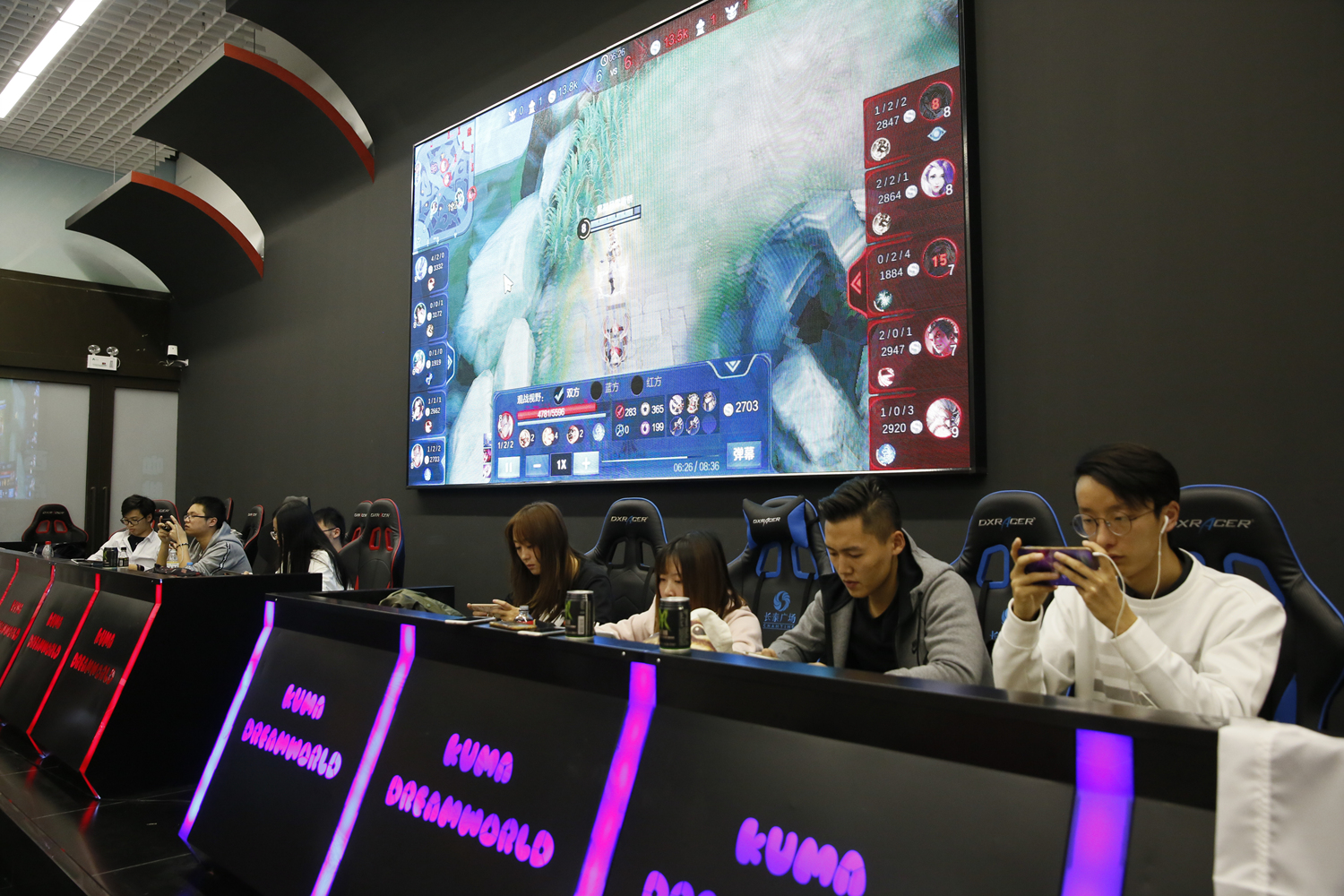 爵士险胜独 爵士险胜独